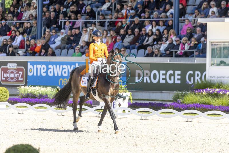VAN DER PUTTEN Marieke TORVESLETTENS TITANIUM_Aachen_20240707_SS350465.jpg